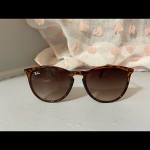 Tortious Shell Ray Bans